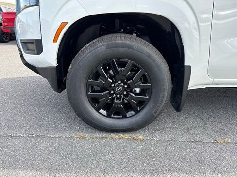 New 2026 Nissan Frontier SV w/ Tow Package image 8