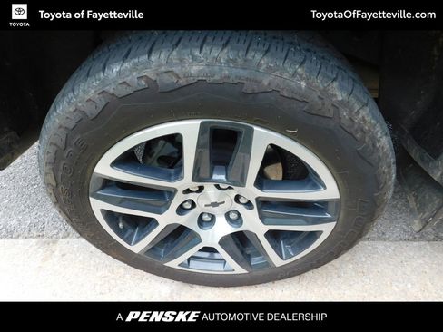 Used 2024 Chevrolet Colorado Z71 w/ Z71 Convenience Package 2 image 8