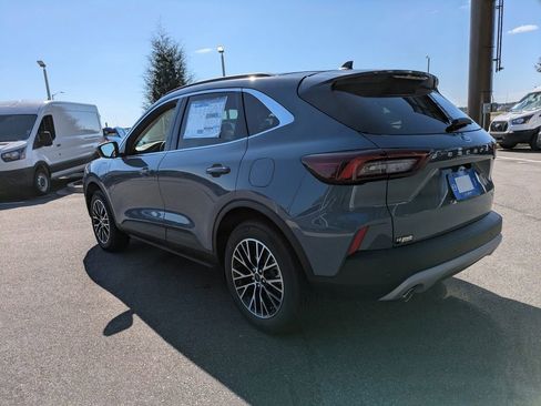 New 2026 Ford Escape SE image 6