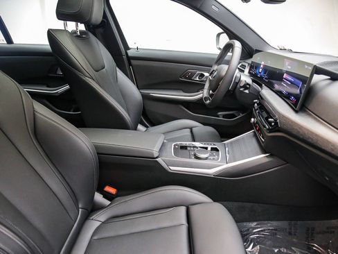 Used 2026 BMW 330i Sedan w/ Premium Package RWD image 17