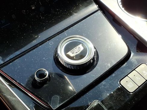 New 2026 Cadillac Escalade Luxury w/ LPO, Floor Liner Package image 19