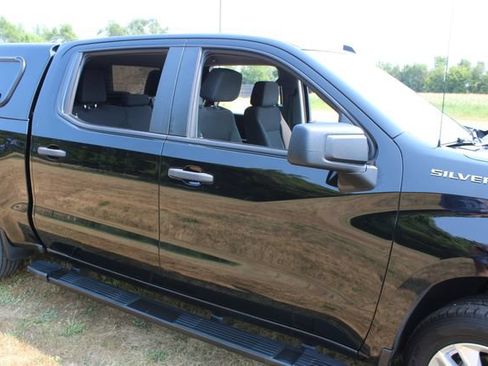 Used 2021 Chevrolet Silverado 1500 Custom AWD/4WD image 7