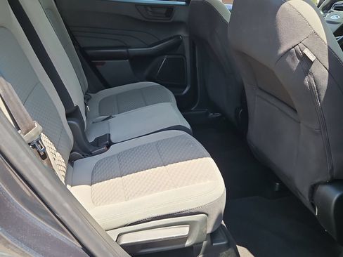 Used 2022 Ford Escape SE w/ SE Sport Appearance Package FWD image 24