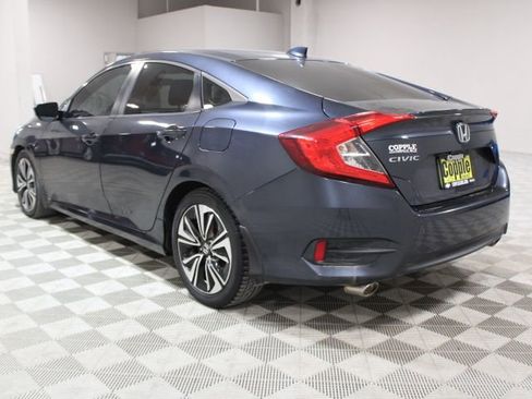 Used 2018 Honda Civic EX-T image 10