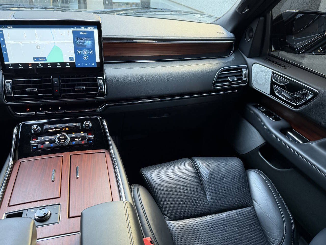 Used 2022 Lincoln Navigator Reserve AWD/4WD image 25
