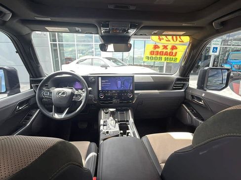 Used 2024 Lexus GX 550 AWD/4WD image 30