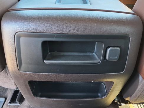 Used 2014 Chevrolet Silverado 1500 High Country w/ High Country Premium Package image 16