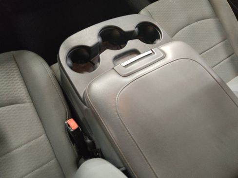Used 2016 RAM 1500 Express RWD image 26