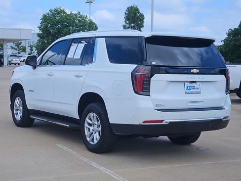 Used 2025 Chevrolet Tahoe LS RWD image 5