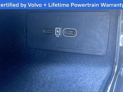 Used 2025 Volvo XC60 B5 Plus AWD/4WD image 35