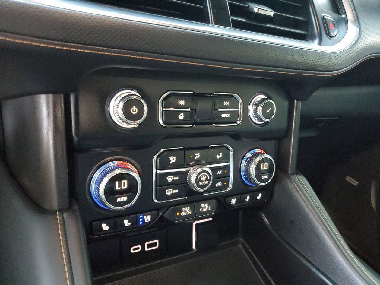 Used 2024 GMC Yukon AT4 w/ AT4 Premium Package AWD/4WD image 22