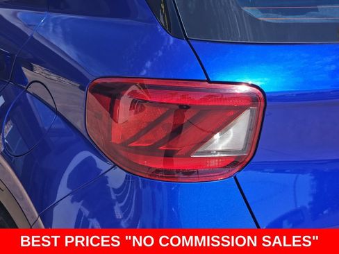 Used 2022 Hyundai Venue Limited FWD image 40