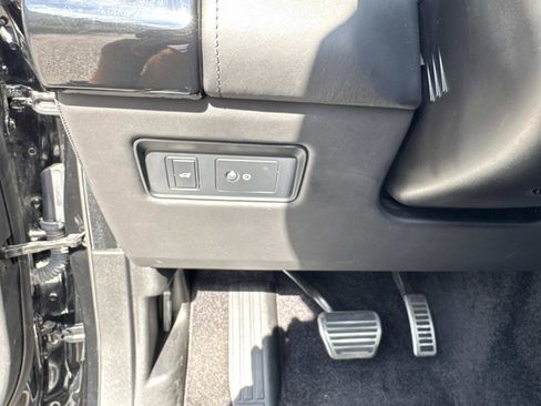 Used 2021 Land Rover Range Rover Long Wheelbase Autobiography image 32