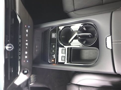 Certified 2025 Nissan Murano Platinum w/ Cargo Package image 14