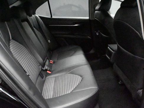 Used 2024 Toyota Camry SE image 17