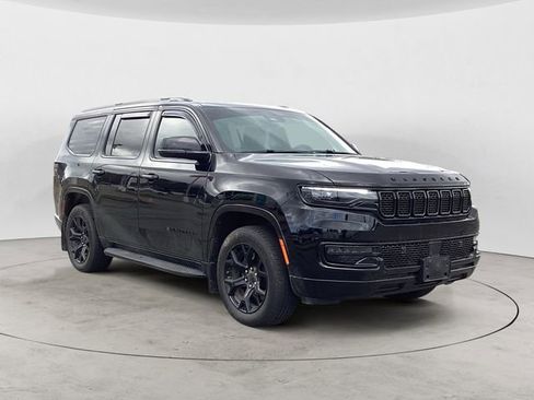 Used 2023 Jeep Wagoneer Series II AWD/4WD image 7