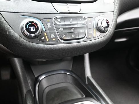 Used 2024 Chevrolet Malibu LT FWD image 45