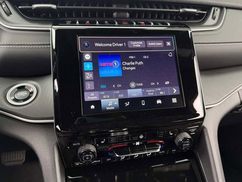 New 2025 Jeep Grand Cherokee L Altitude image 29