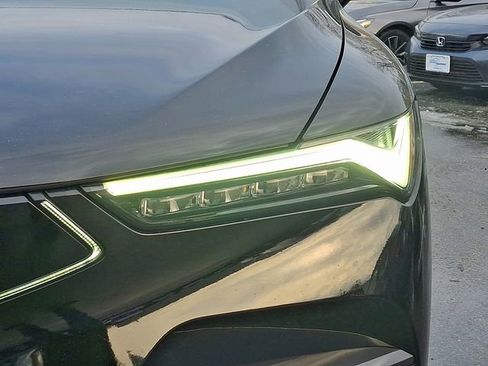 Used 2024 Acura ZDX A-Spec image 9