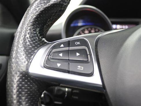 Used 2017 Mercedes-Benz SLC 300 image 27