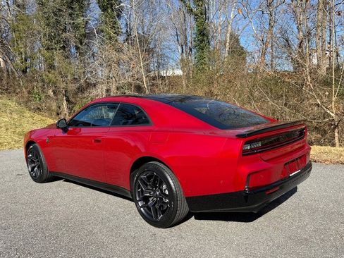 New 2026 Dodge Charger Daytona Scat Pack image 9