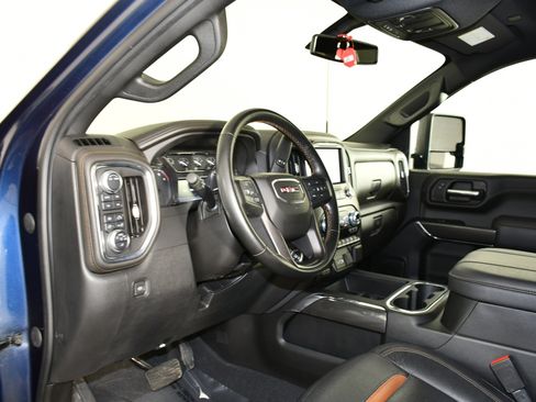 Used 2023 GMC Sierra 2500 AT4 w/ Driver Alert Package I image 43