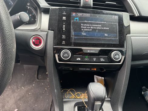 Used 2018 Honda Civic EX image 15