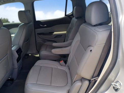 Used 2020 GMC Acadia SLT FWD image 15