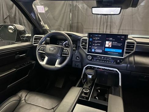 Used 2025 Toyota Tundra Platinum AWD/4WD image 20