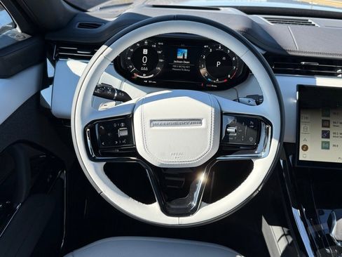 New 2025 Land Rover Range Rover Sport Dynamic SE AWD/4WD image 17