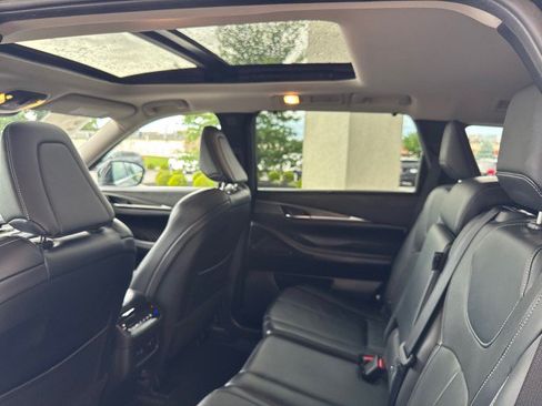 Used 2023 INFINITI QX60 Luxe w/ Cargo Package AWD/4WD image 7