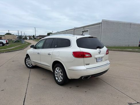 Used 2014 Buick Enclave Leather FWD image 3