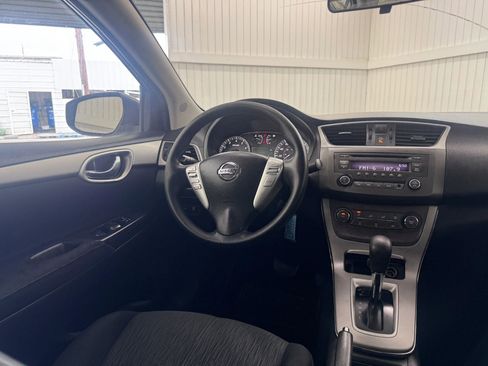 Used 2014 Nissan Sentra SV image 14