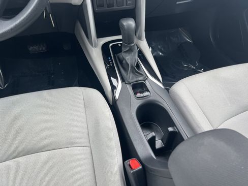 Used 2023 Toyota Corolla Cross L image 21