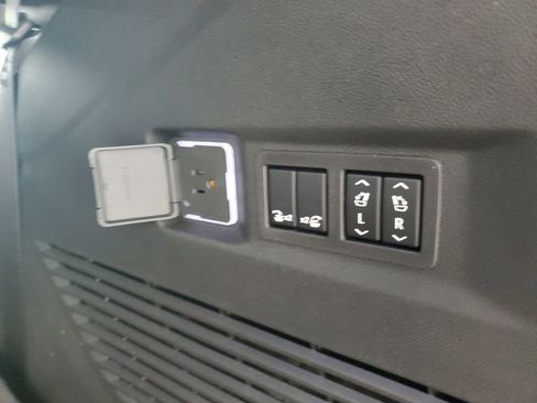 New 2026 Chevrolet Tahoe RST AWD/4WD image 35