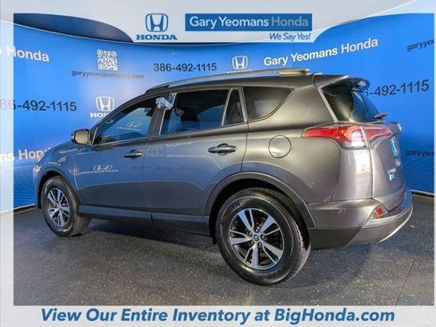 Used 2018 Toyota RAV4 XLE FWD image 8