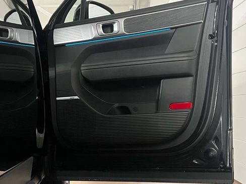 Used 2024 Hyundai Santa Fe Limited image 39