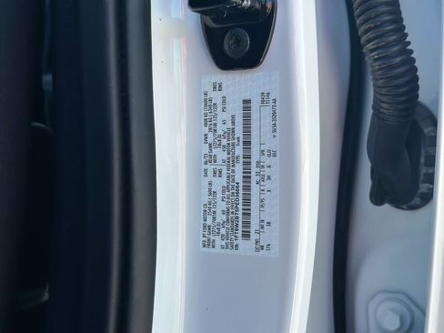 Used 2023 Ford F250 Lariat w/ FX4 Off-Road Package image 32