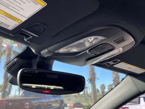 New 2026 Jeep Compass Latitude image 30