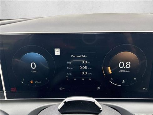 Certified 2025 Hyundai Santa Cruz Limited image 11