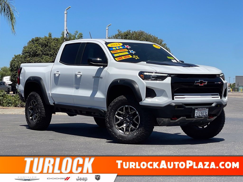 Used 2024 Chevrolet Colorado ZR2 w/ Safety Package AWD/4WD image 1