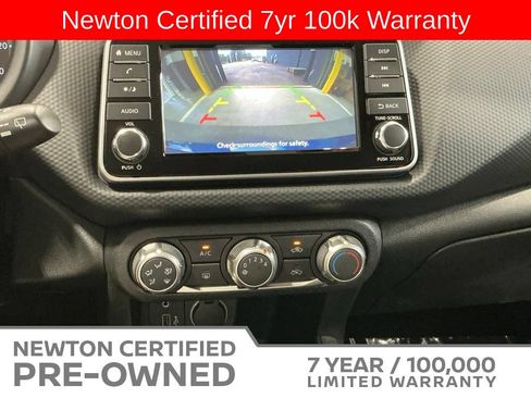 Used 2024 Nissan Kicks S FWD image 9