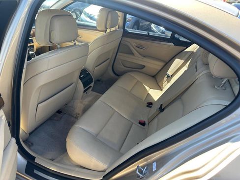 Used 2011 BMW 528i Sedan RWD image 15