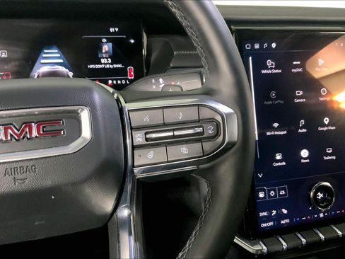 Used 2025 GMC Acadia Elevation FWD image 20