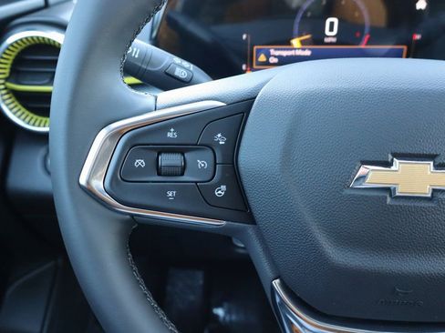 New 2026 Chevrolet Trax LT w/ LT Convenience Package FWD image 8
