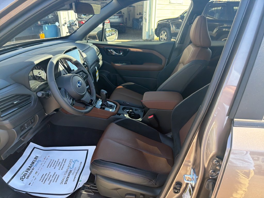Used 2025 Subaru Forester Touring w/ Popular Package - Touring AWD/4WD image 13