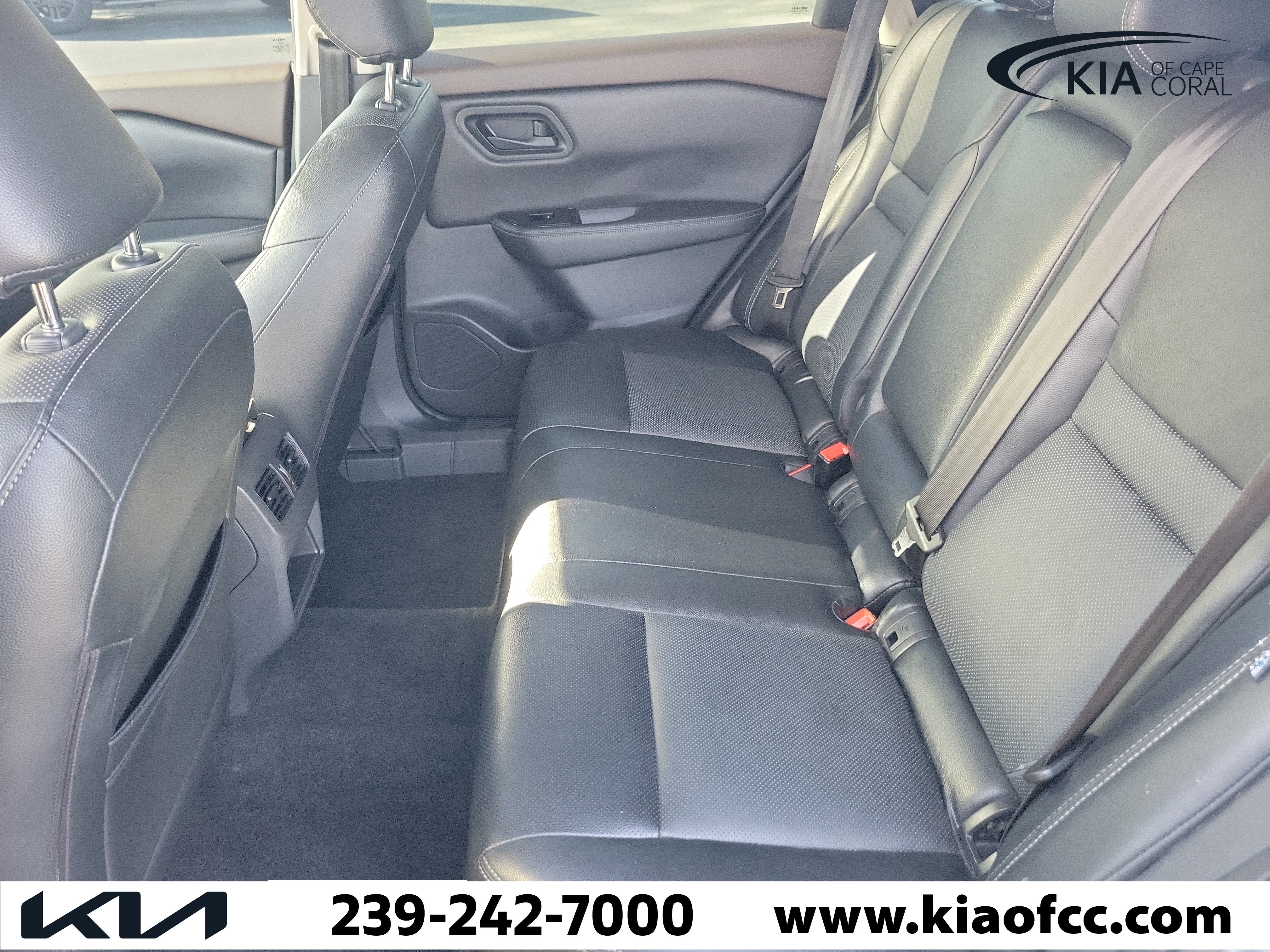 Used 2022 Nissan Rogue S FWD image 11