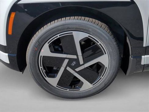 New 2026 Hyundai Ioniq 9 Limited image 10