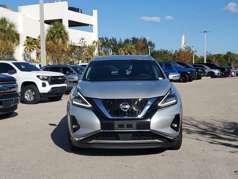 Used 2019 Nissan Murano SL image 2