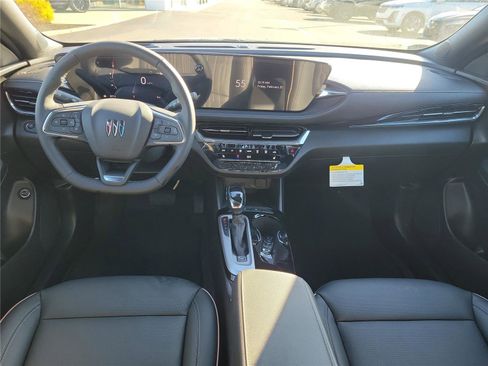 New 2026 Buick Envista Avenir image 7